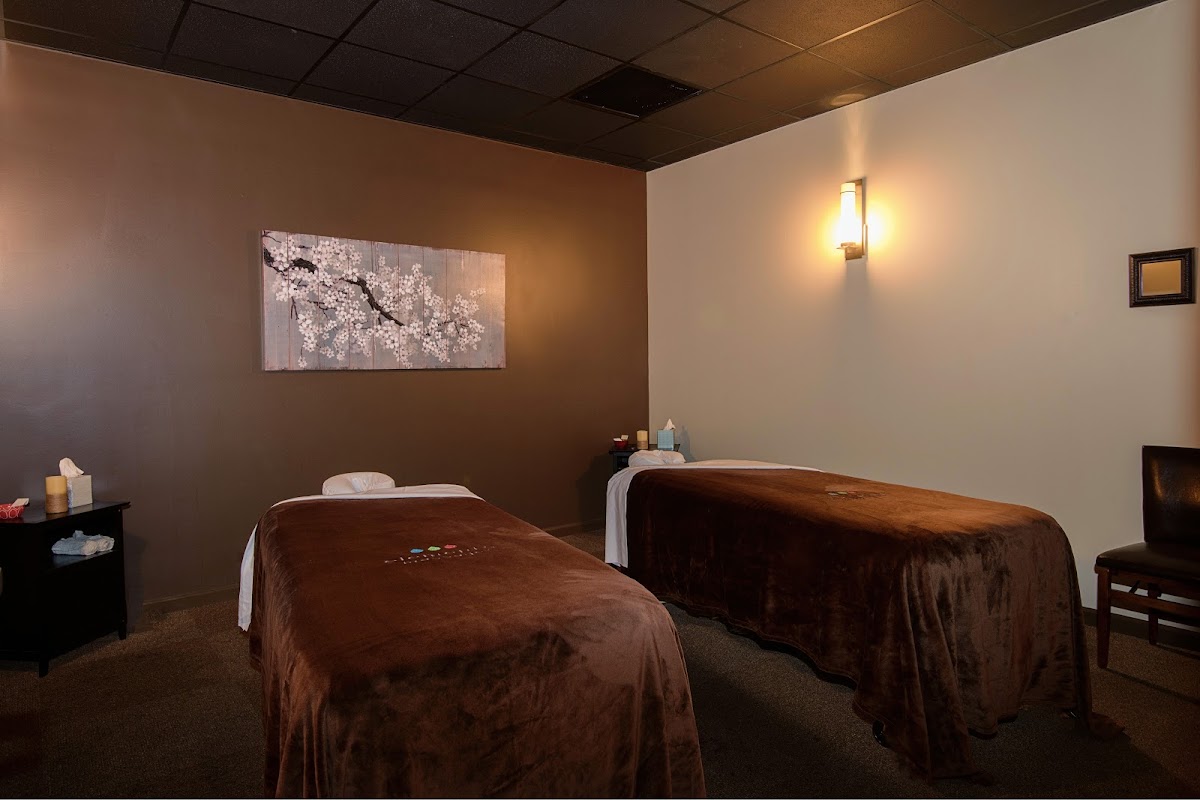 Elements Massage - photo 1