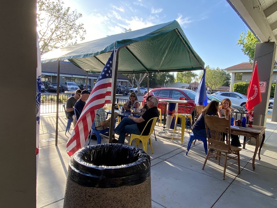 Sunshine Saloon Sports Bar and Charcoal Grill - photo 1