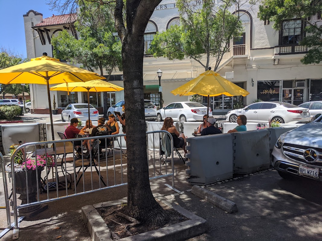 The Riata Diner & Tavern - photo 1