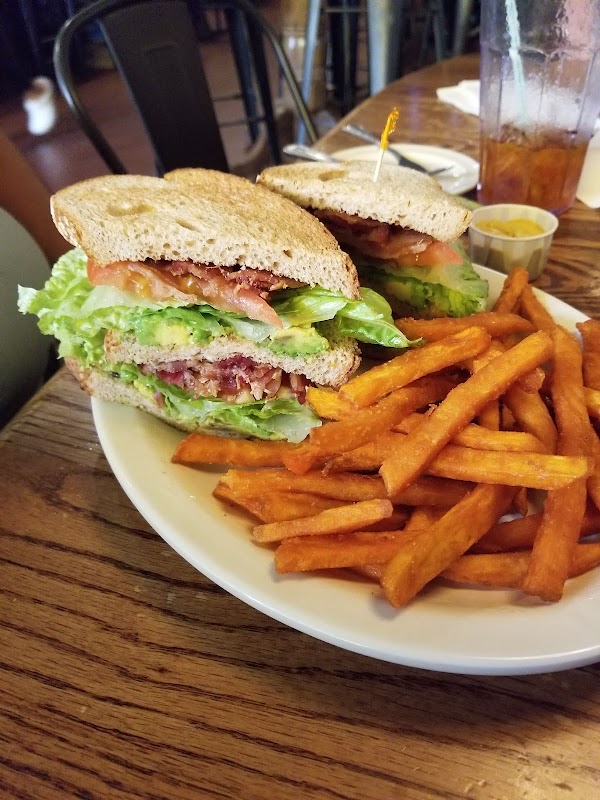 The Riata Diner & Tavern - photo 5